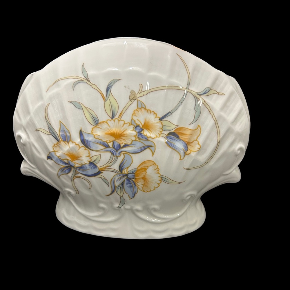 Shell-Shaped Ceramic Vase with Yellow and Blue Floral Design
